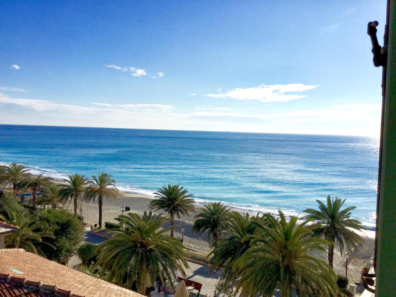 La Villetta Appartamenti Per Vacanze Finale Ligure Exterior foto